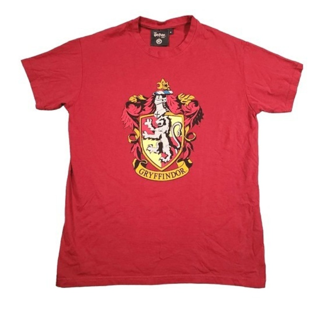 The Harry Potter Shop Gryffindor T-Shirt Men Medium Red Crest Graphic Tee